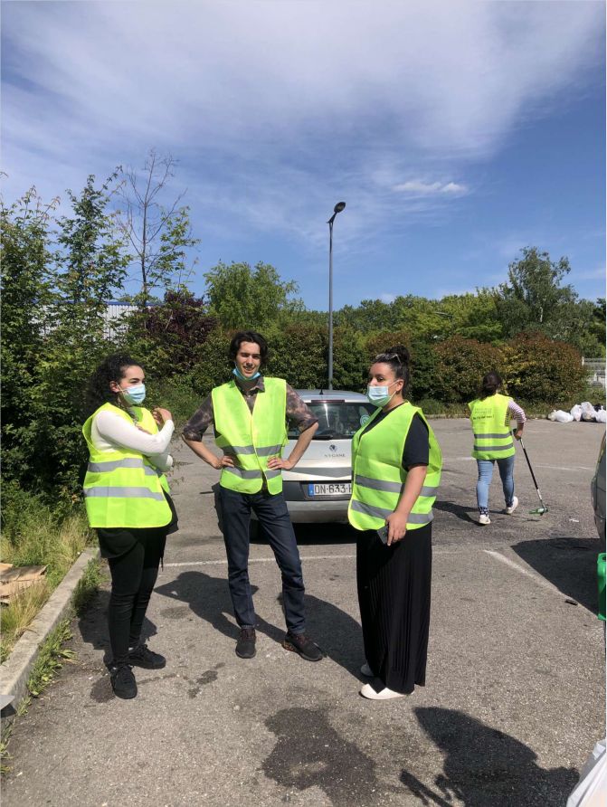 Jeunes recycleurs