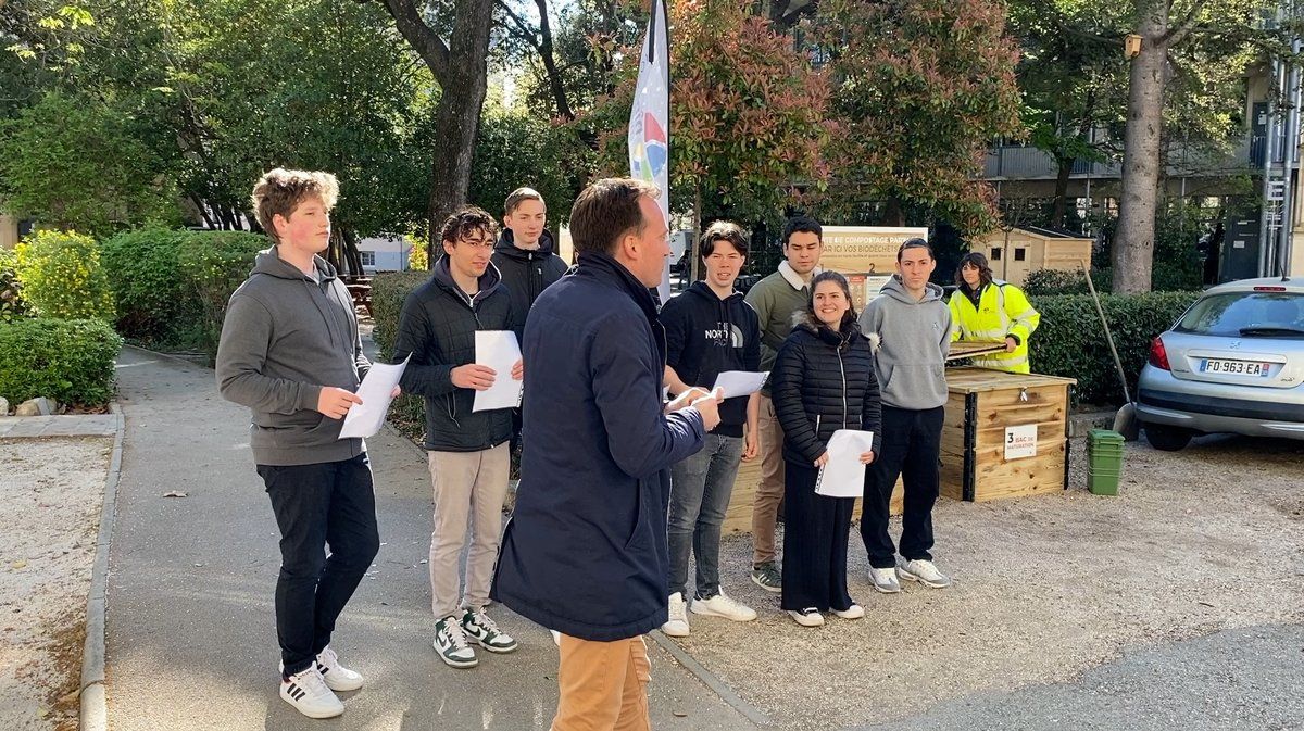 Jeunes recycleurs